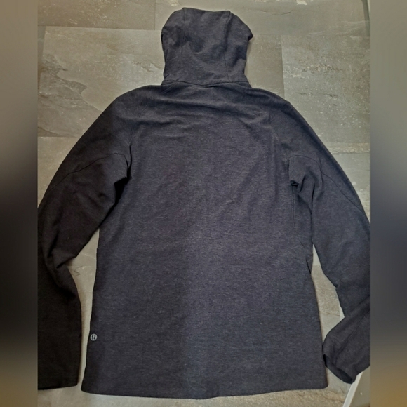 Lululemon Surge Warm Full Zip. Hood. Long Sleeves. Thumbholes. Dark Grey. M. - Picture 2 of 9